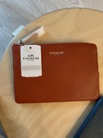 coachpouch03.jpg