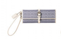 7133 coach soho mini sig wristlet .png