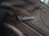 Longchamp_zipper pull.jpg