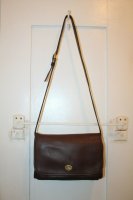 retrojunknstuff fake coach bag K3H 9812 front.jpg