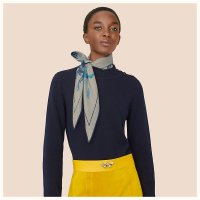 pirouette-au-galop-losange-medium-model--472850S 08-worn-2-50-0-825-825_b.jpg
