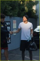 charlie-hunnam-oxigen-august-2019-03.jpg