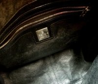 fendi_wool_mama_baguette_1559547545_ec01d66e_progressive.jpg