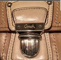 Screenshot_20191006-102006_Poshmark.jpg