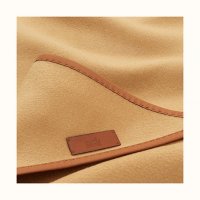 cachemire-et-cuir-double-face-losange-large-model--768094S 02-detail-3-300-0-579-579_b.jpg