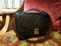 thoughts on pochette metis empreinte noir