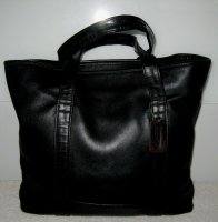 sophistifashion fake coach J8Y-9401 .jpg