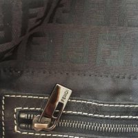original_preloved_fendi_ladies_handbag_black_1529871475_224e61c3_progressive.jpg