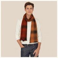 artisanale-dip-dye-muffler--393747T 03-worn.jpg