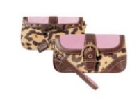 3467 soho cheetah wristlet.png