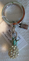 92901 pave pineapple keyfob .png