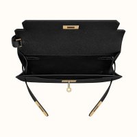 kelly-depeches-25-pouch--078397CC89-above-3-300-0-1700-1700-q99_b.jpg