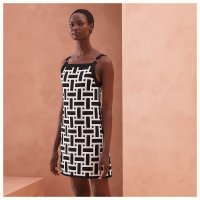 robe-a-bretelles-motif-mosaique--0E2500D102-worn-2-50-0-1200-1200-q99_b.jpg