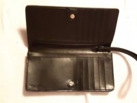 wallet V.jpg