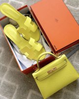 Hermès Comes Through “In The Clutch” - PurseBlog