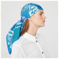 plumes-en-fete-scarf-90--003433S 09-worn-5-50-0-1200-1200-q99_b.jpg