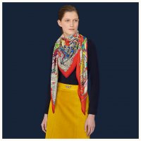 carre-140-fantaisie-botanique--433412S 01-worn-6-50-0-830-830_b.jpg