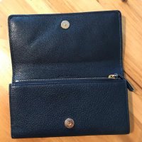 balenciaga-blue-wallet-1-0-960-960.jpg