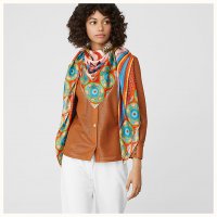 the-savana-dance-wash-scarf-140--652988S 01-worn-5-50-0-830-830_b.jpg