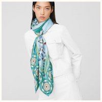 the-savana-dance-wash-scarf-140--652988S 03-worn-5-50-0-830-830_b.jpg