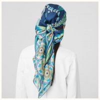 the-savana-dance-wash-scarf-140--652988S 04-worn-5-50-0-830-830_b.jpg
