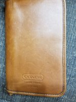 Zip wallet 1.jpg