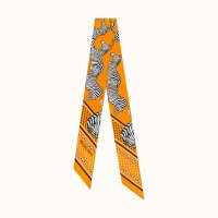 twilly-les-zebres-bandana--063265S 03-flat-1-300-0-830-830_b.jpg