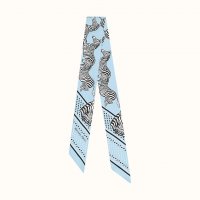 twilly-les-zebres-bandana--063265S 05-flat-1-300-0-830-830_b.jpg