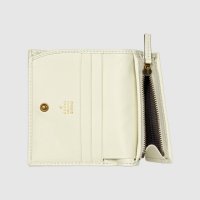 616768_1TZAM_9183_005_080_0000_Light-Online-Exclusive-Disney-x-Gucci-GG-Marmont-card-case-wallet.jpg