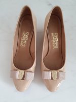 ferragamo_heels_pink_nude_size_75_1578818766_719f8e57_progressive.jpg