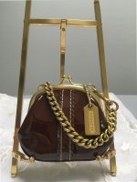 CoinPurseBrnPatKisslock_001.jpg