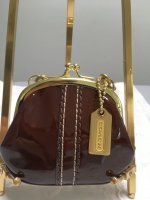CoinPurseBrnPatKisslock_002.jpg