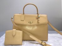 CopleyAndFrPurseButter_003.jpg