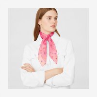 scarf-70--033523S 04-worn-5-300-0-2048-2048.jpg