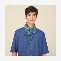 scarf-90--353553T 03-worn-5-300-0-2048-2048.jpg