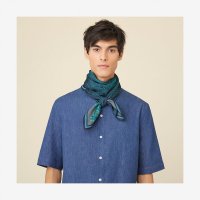 scarf-90--353553T 03-worn-6-300-0-2048-2048.jpg