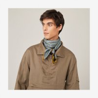 scarf-90--353553T 04-worn-6-300-0-2048-2048.jpg