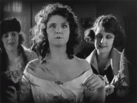 tumblr_nydkf2NDnb1tk6scko1_400 (1).gif