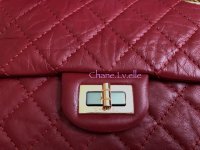 Chanel_19A_RedMini_Reissue_01.jpg