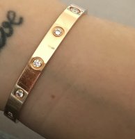 does the cartier love bracelet scratch easily