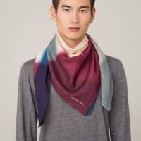 carre-h-100-to-dye-4--453755T 02-worn-5-0-0-1100-1100_b.jpg