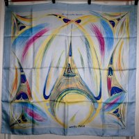zz  La Tour Eiffel Senvole $128.jpg