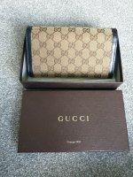 gucci wallet back.jpg