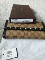 gucci wallet with box.jpg