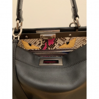 Screenshot_2020-05-31 Fendi Handtaschen aus Leder - Schwarz - 10345119(4).png Screenshot_2020-05-31 Fendi Handtaschen aus Leder - Schwarz - 10345119(4).png