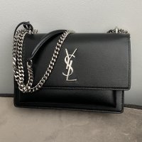 Review: YSL Envelope Bag —