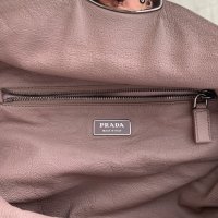 prada 6.jpg