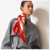 scarf-90--003516S 01-worn-7-50-0-2048-2048.jpg