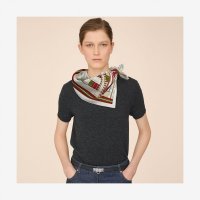 scarf-90--003516S 03-worn-6-300-0-2048-2048.jpg