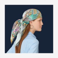 scarf-90--003517S 03-worn-6-300-0-2048-2048.jpg